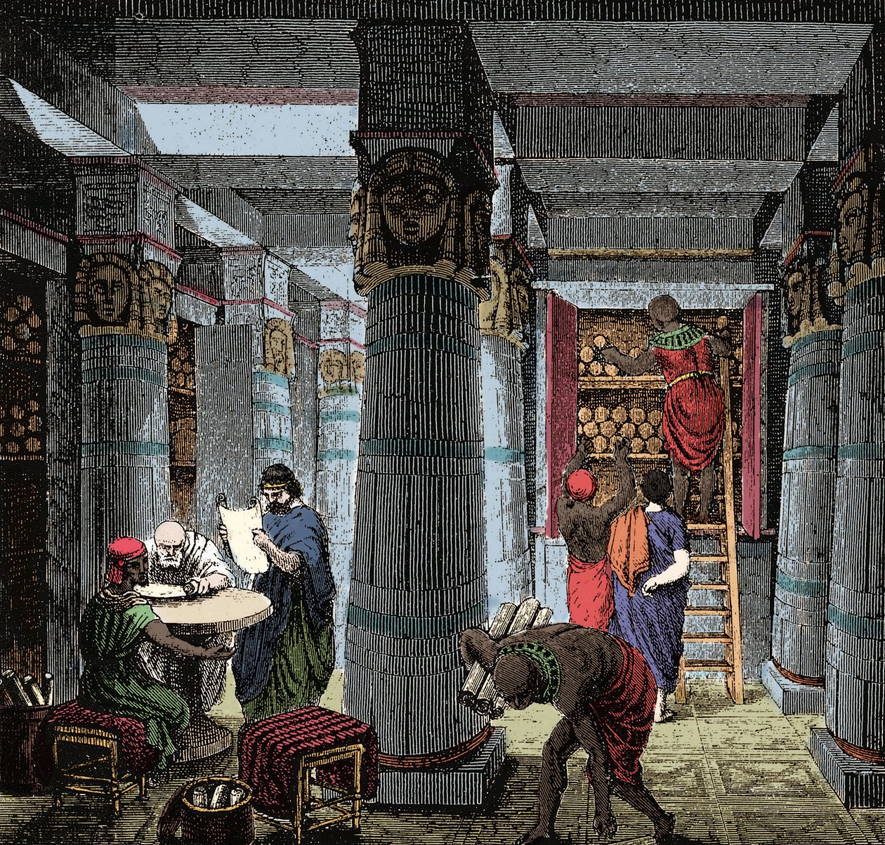 The Library of Alexandria - Udsigt over det indre af biblioteket i Alexandria i Egypten. af Anonymous Anonymous
