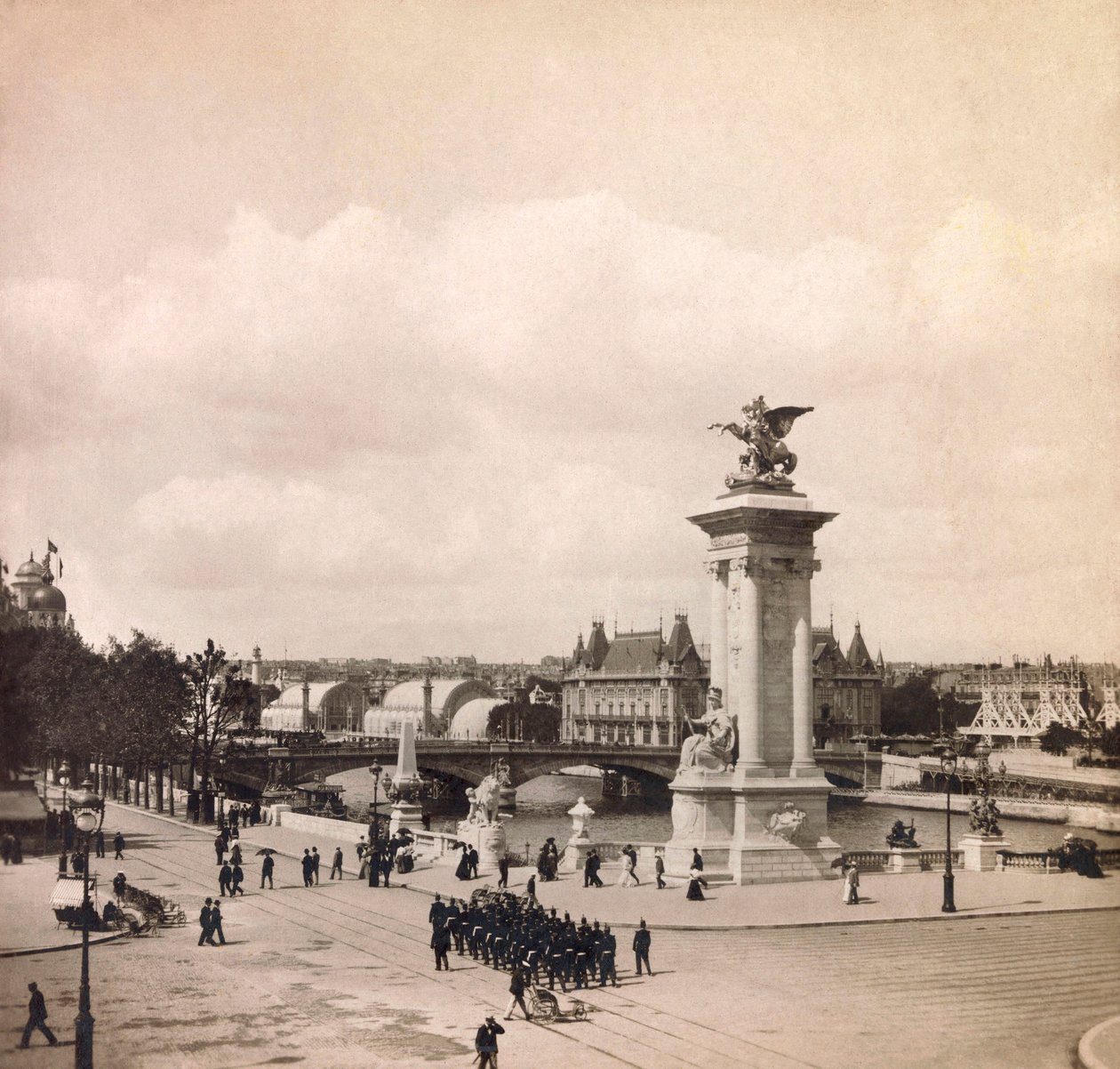 Universal Exposition of 1900 - Exposition Universelle de 1900 i Paris: Pylone du pont Alexandre III - privat samling af Anonymous Anonymous