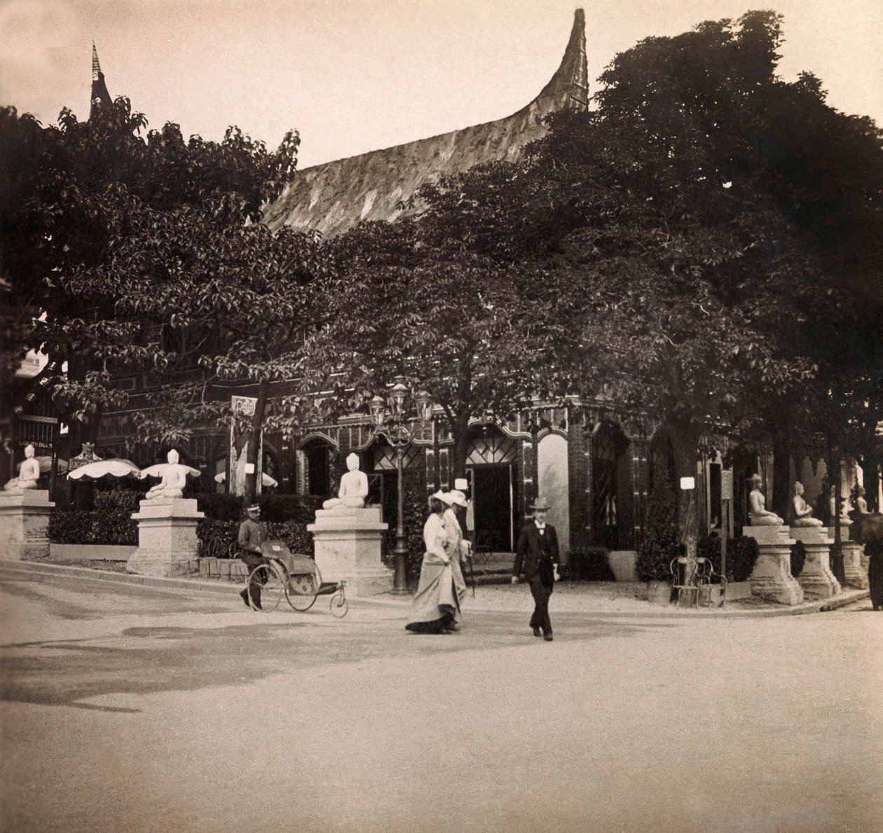 Universal Exposition of 1900 - Exposition Universelle de 1900 i Paris: The Neerlandaises Indies - privat samling af Anonymous Anonymous