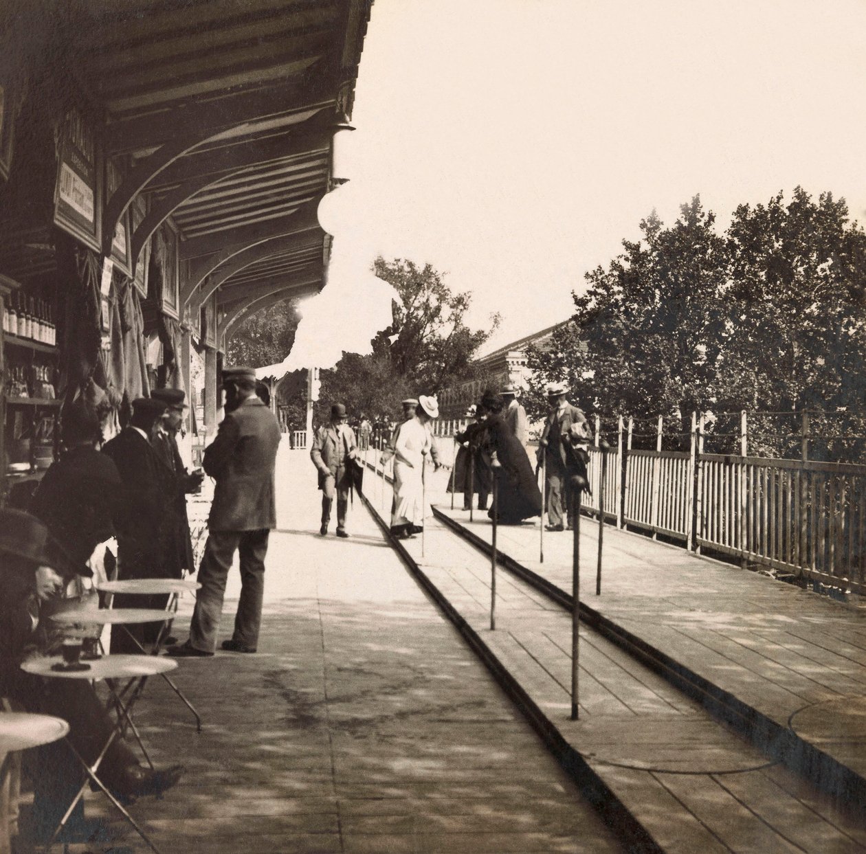 Universal Exposition of 1900 - Exposition Universelle de 1900 i Paris: Det rullende fortov - privat samling af Anonymous Anonymous