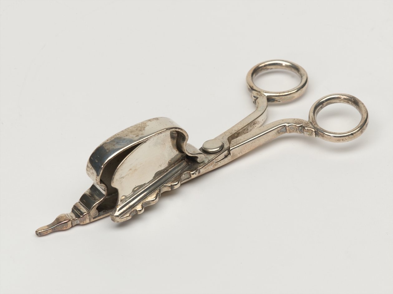 Candle snuffer, Board of Ordnance, ca. 1696 (snuffer) af Anthony Nelme