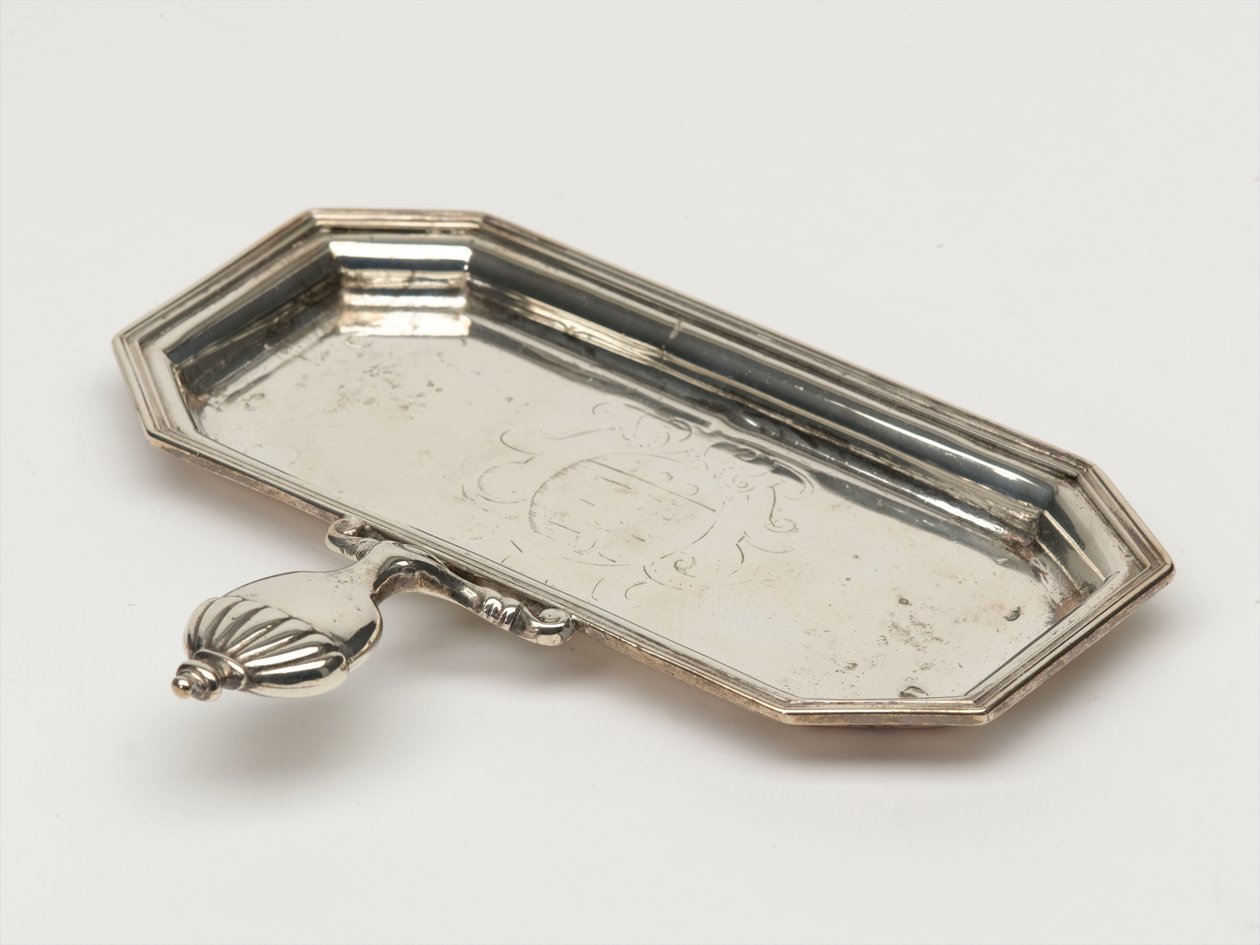 Candle snuffer bakke, Board of Ordnance, ca. 1696 (bakke, snuffer) af Anthony Nelme