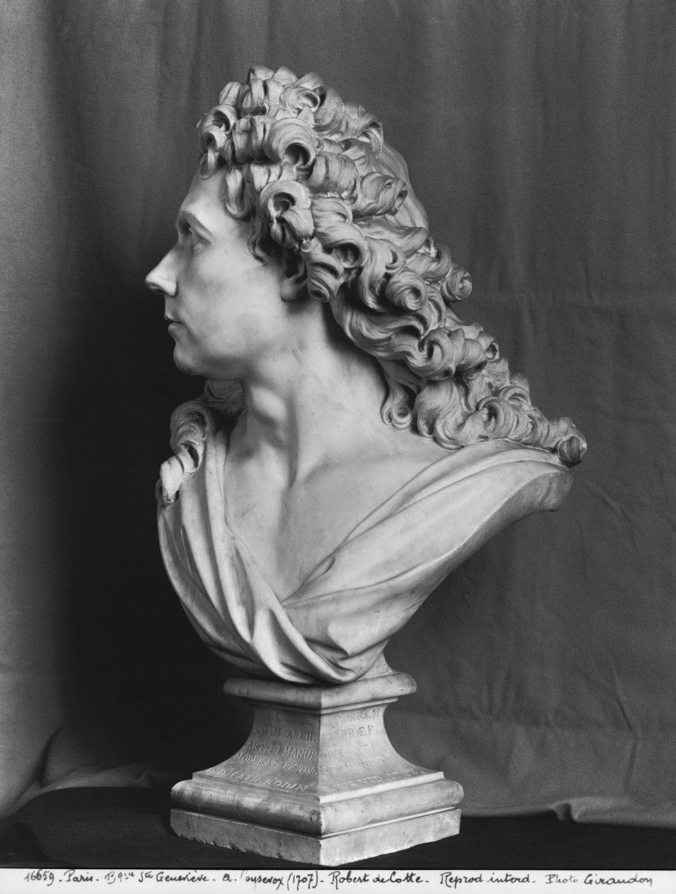 Buste af Robert de Cotte, 1707 (se også 346009, 346010) (marmor) af Antoine Coysevox