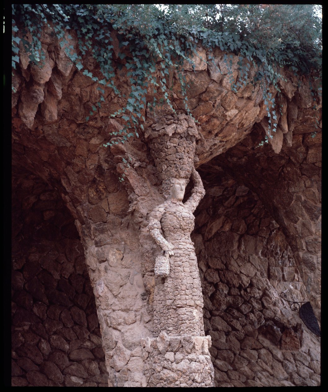 Art Nouveau: Statue detalje af Park Guell Architecture af Antoni Gaudi i Cornet (1852-1926) af Antoni Gaudi