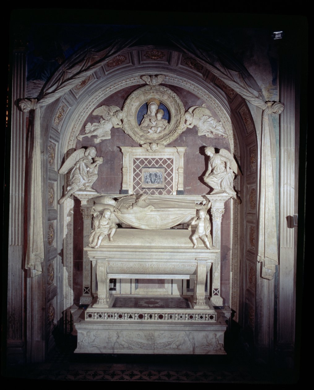 Portugals kardinals grav, 1460-6 (marmor) af Antonio Rossellino