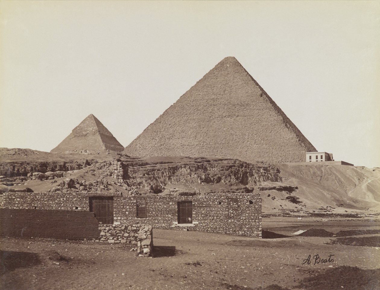 Pyramiderne i Giza, udsigt fra nordøst af pyramiderne i Chephren og Cheops af Antonio Beato