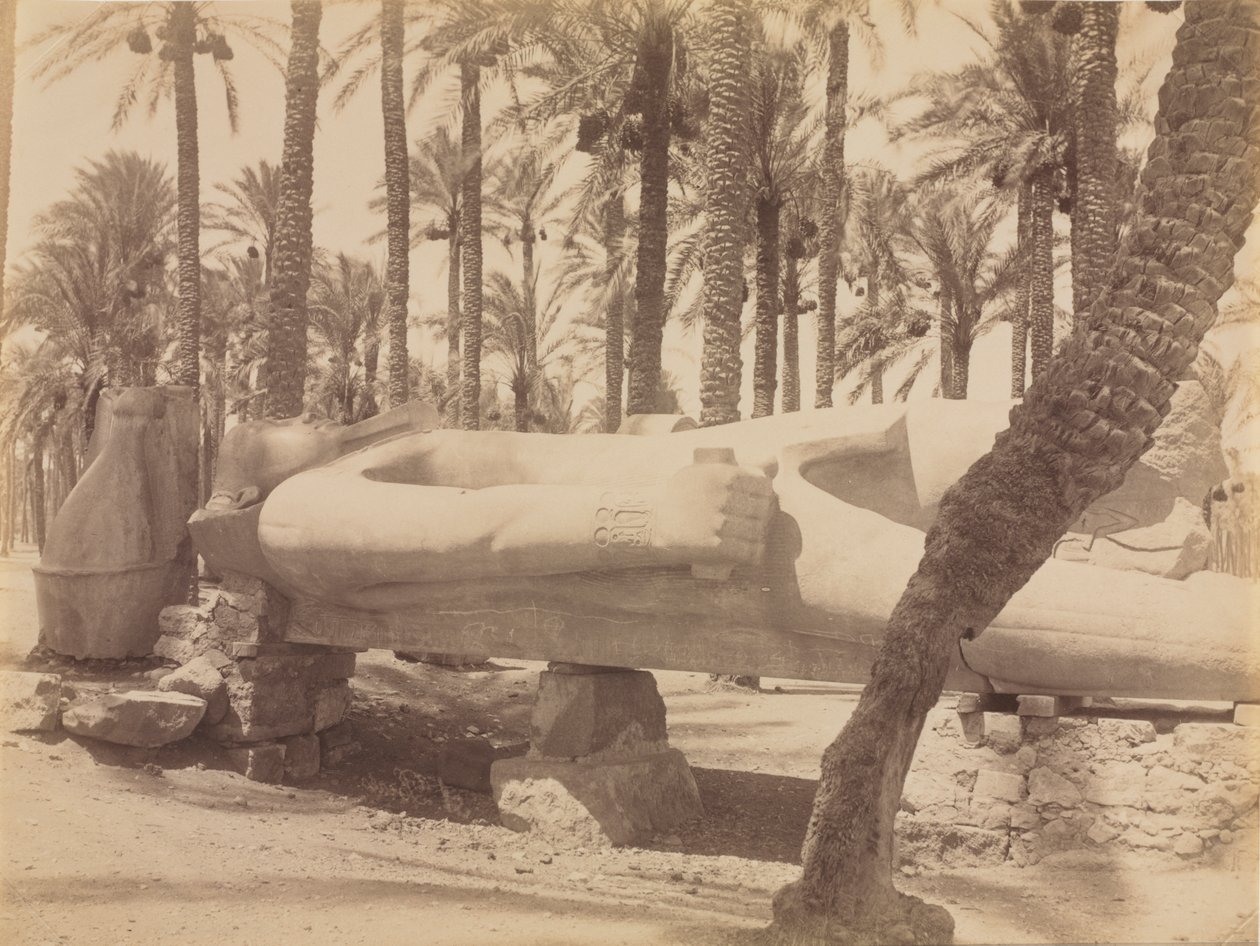 Statue af Ramses ved Saqqara af Antonio Beato