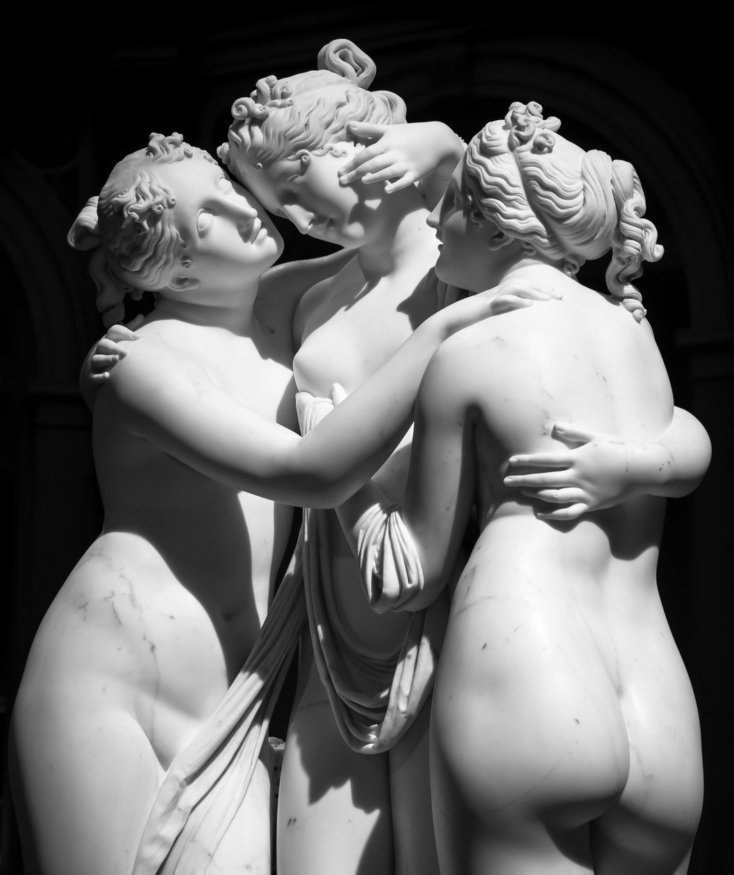 MILAN, ITALIEN - CA. JUNI 2020: Antonio Canovas statue De tre gratier (Le tre Gr..., 2019 (foto) af Antonio Canova