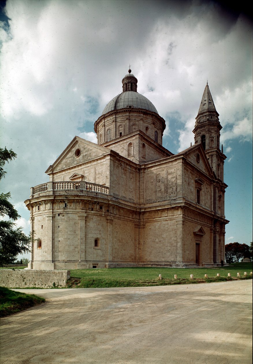 Udsigt over kirken San Biagio, bygget af arkitekten Antonio da Sangallo den tidligere (1453-1534) 1518-1545 Montepulciano, Toscana. Italien af Antonio da the elder Sangallo