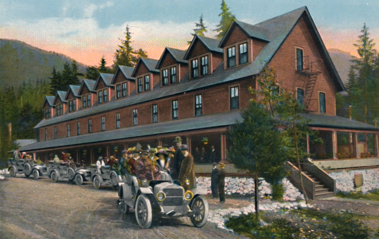 Mount Rainier National Park Inn, c1916 af Asahel Curtis