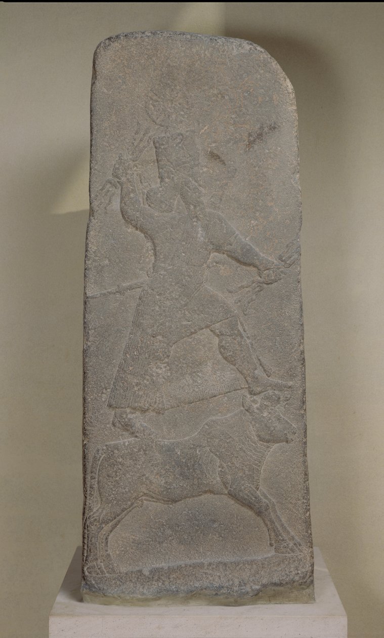 Stel, der forestiller stormguden Adad, der står på sin tyr og vifter med lyn, fra Ishtars tempel, Arslan Tash (Hadatu) 744-727 f.Kr. (basalt) af Assyrian