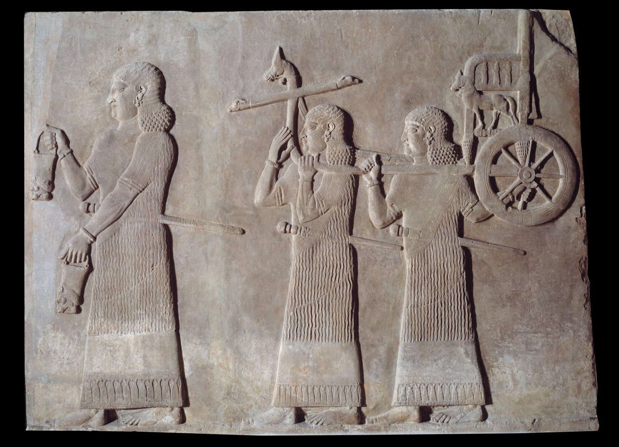 Art Mesopotamia (Assyrien): hoffet til kongen af Assyriens palads Sargon II (721 - 705 f.Kr.) tjenere, der bærer situlerne og kongens vogn. Paris, Musée du Louvre af Assyrian