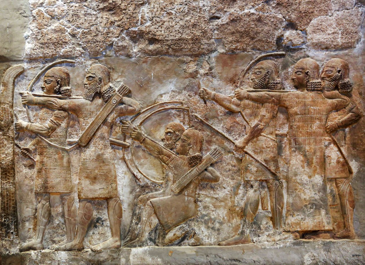 Assyriske hærs bueskytter erobrer en befæstet by, relief fra Nimrud, ca. 865 f.Kr. af Assyrian