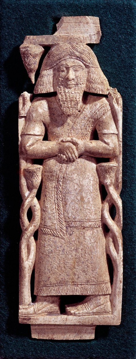 Orientalsk antik: skægget karakter har langt hår, skåret i en elfenbenskive. 8.-7. århundrede f.Kr. Arslan Tash fra Syrien. Søn 0,178x0,057 m Paris, Louvre-museet af Assyrian