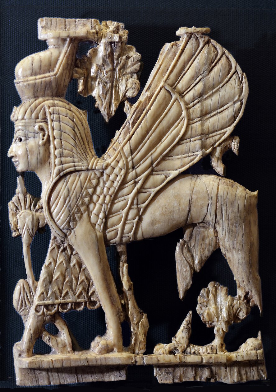 Bevinget griffin med menneskeansigt, møbeldekoration i fønikisk stil, Nimrud, 800-700 f.Kr. (elfenben) af Assyrian
