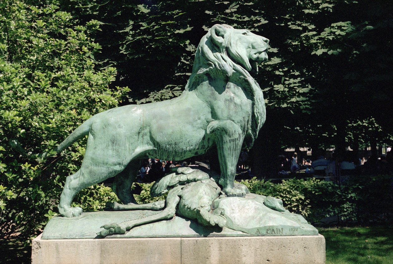 Nubisk løve og dens bytte, 1870 (bronze) (se også 252666 og 252667) af Auguste Cain