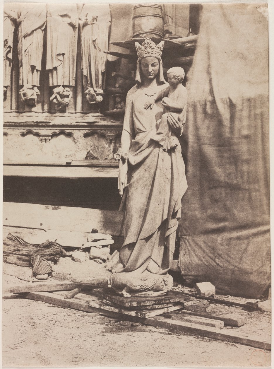 Statue af Jomfruen, Notre Dame de Paris af Auguste Mestral