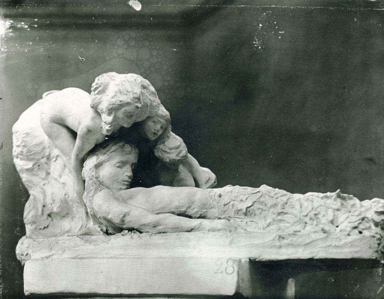 Digterens opstandelse (gips) af Auguste Rodin