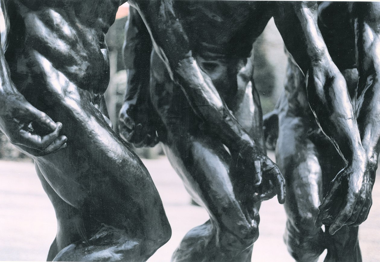 De tre skygger, detalje af torso og arme, 1881, bronze detalje af 108012 af Auguste Rodin