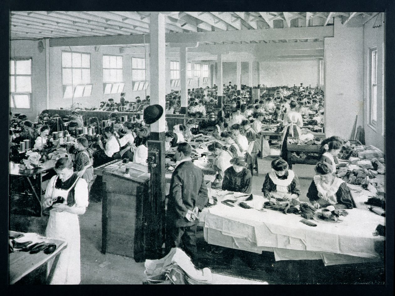 Interior of a Shoe-Making Factory, Victoria, ca. 1900, fra 