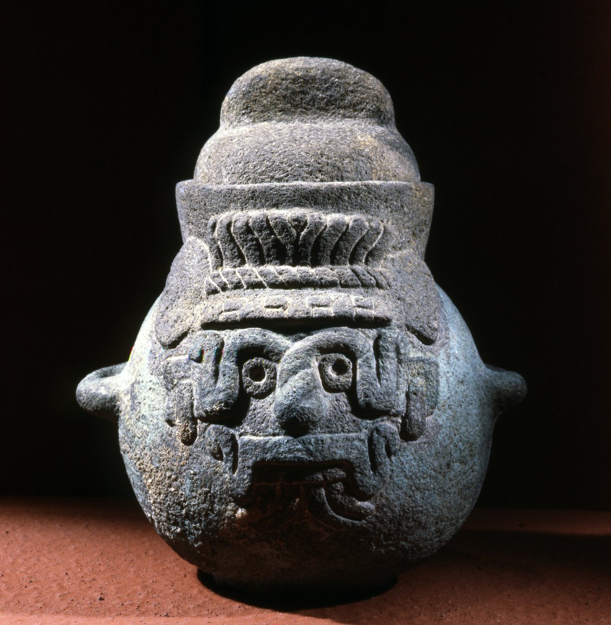 Urne med et ansigt af Tlaloc, Late Post Classic periode af Aztec
