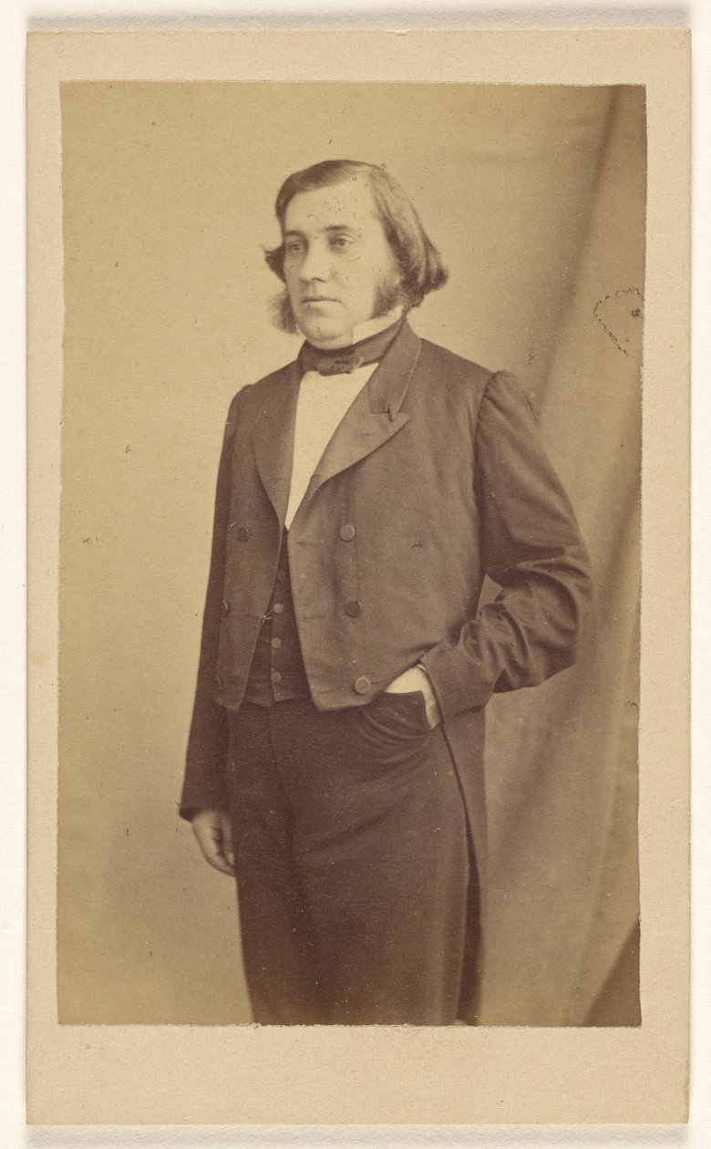 [Uidentificeret mand med fårekoteletter, stående]. af Bailly and Maurice