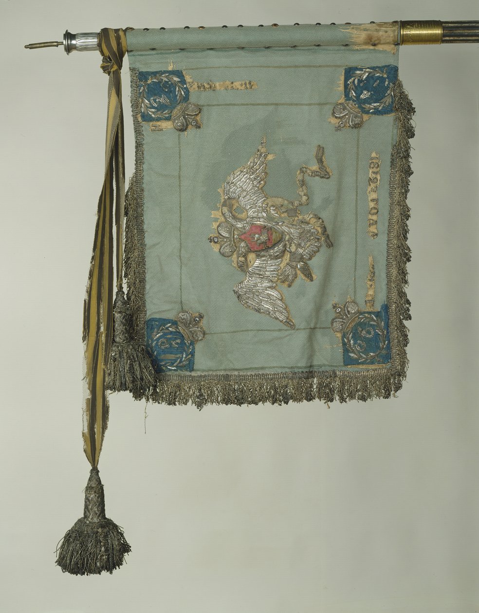 The Standard of Saint George af His Majestys Life-Guards Cuirassier Regiment, ca. 1830 af Banners and Standards Flags