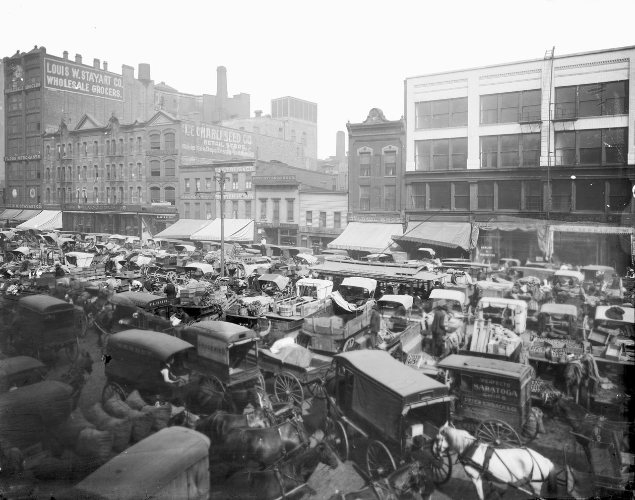 Haymarket Square, Chicago, Illinois, USA, ca. 1905 (s/h-foto) af Barnes and Crosby