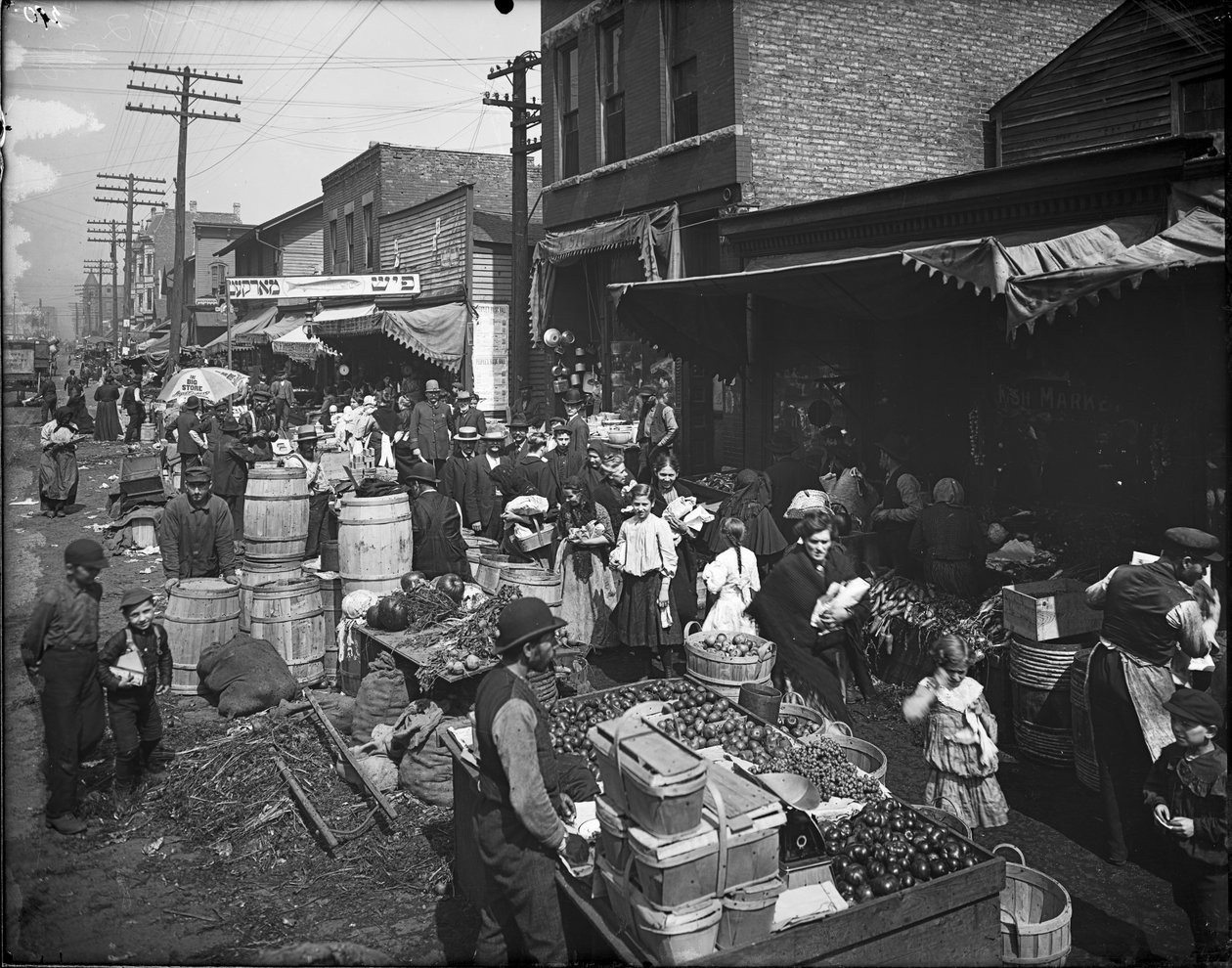 Maxwell Street Market, Chicago, Illinois, USA, ca. 1905 (s/h-billede) af Barnes and Crosby