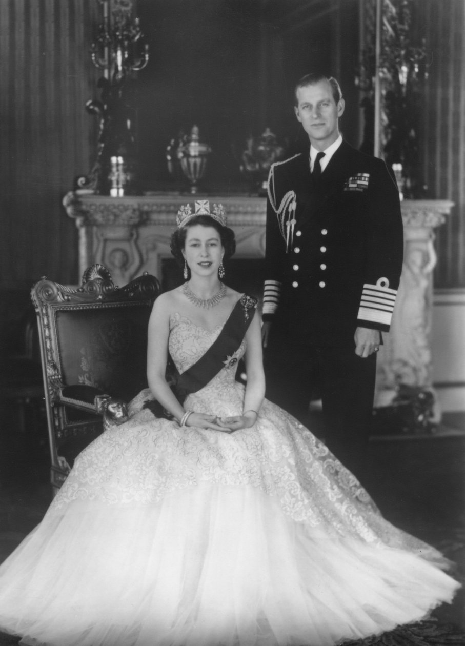 HM Dronning Elizabeth II og HKH Duke of Edinburgh i Buckingham Palace, 12. marts 1953. af Baron Sterling Henry Nahum