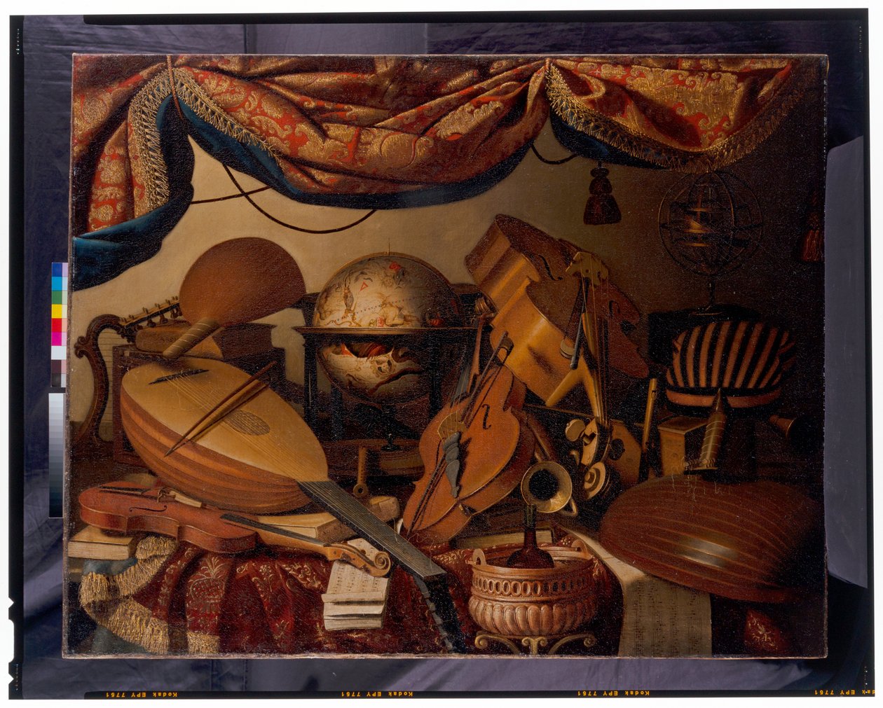 Et stilleben med musikinstrumenter af Bartolomeo Bettera