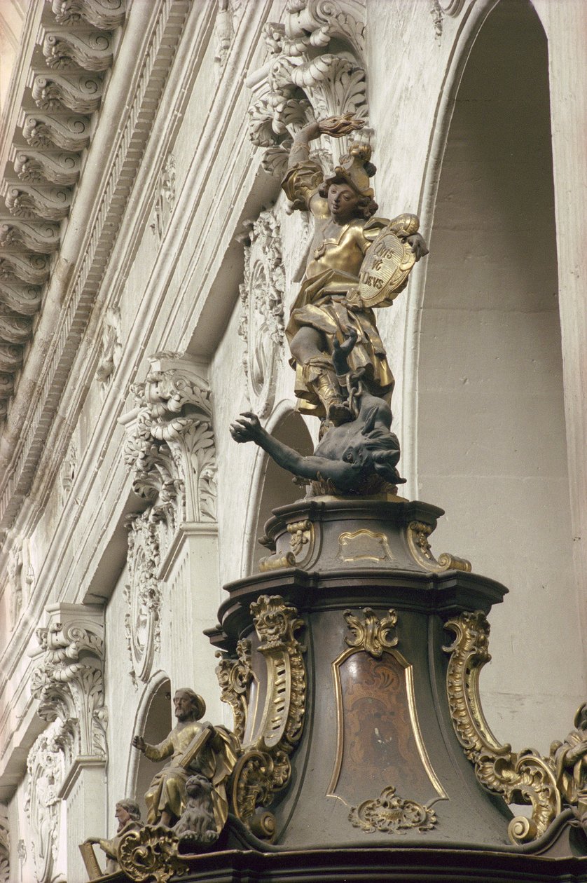Prædikestol, også kaldet Sandhedens Prædikestol, detalje: St. Michael and the Dragon, 1749 (forgyldt, træ og intarsia) (se også 252679 og 252681) af Bavarian school