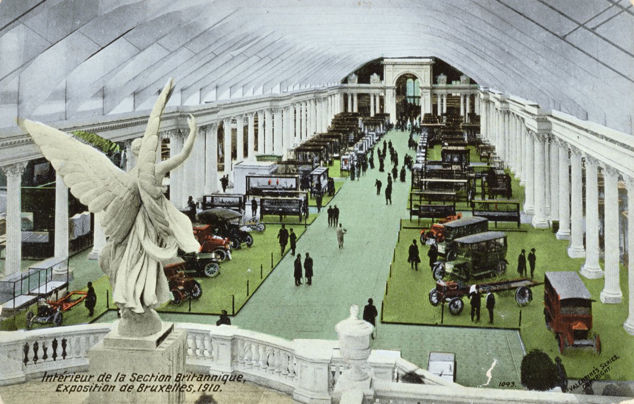 Postkort, der forestiller motorkøretøjer i den britiske sektion af Exposition Universelle i Bruxelles i 1910 af Belgian School