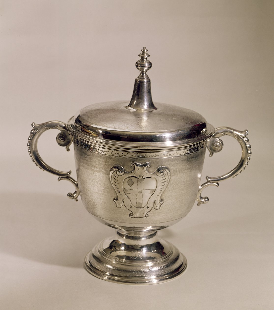 James II Steeple Cup, 1685 (sølv) af Benjamin Pyne