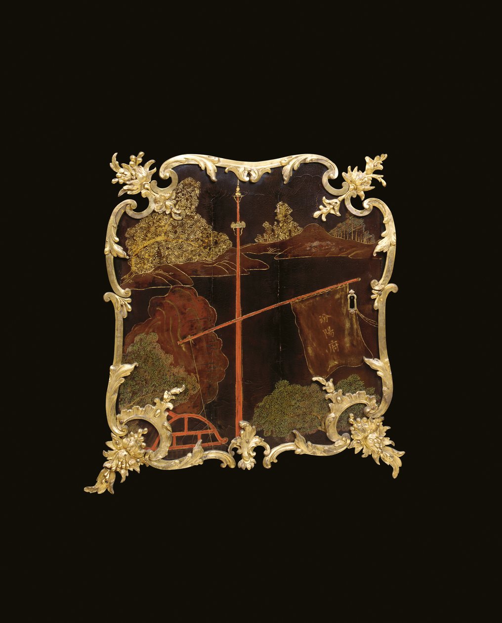 Louis XV kommode, ca. 1740 (ormolu-monteret kinesisk sort, polykrom & forgyldt lak, serpentin, marmor og vernis) af Bernard van Risamburgh