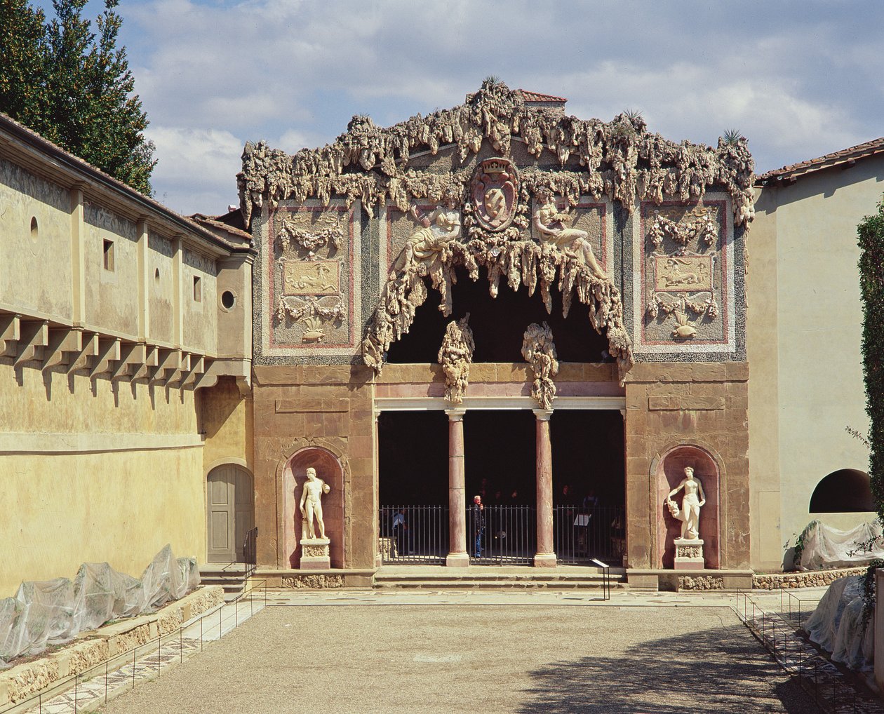 Buontalenti-grotten, designet 1583-93 af Bernardo Buontalenti
