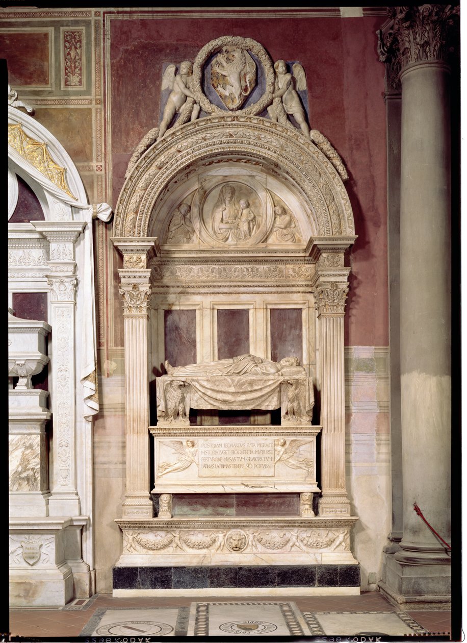 Tomb of Leonardo Bruni (1369-144) 1446-50 (marble) af Bernardo Rossellino