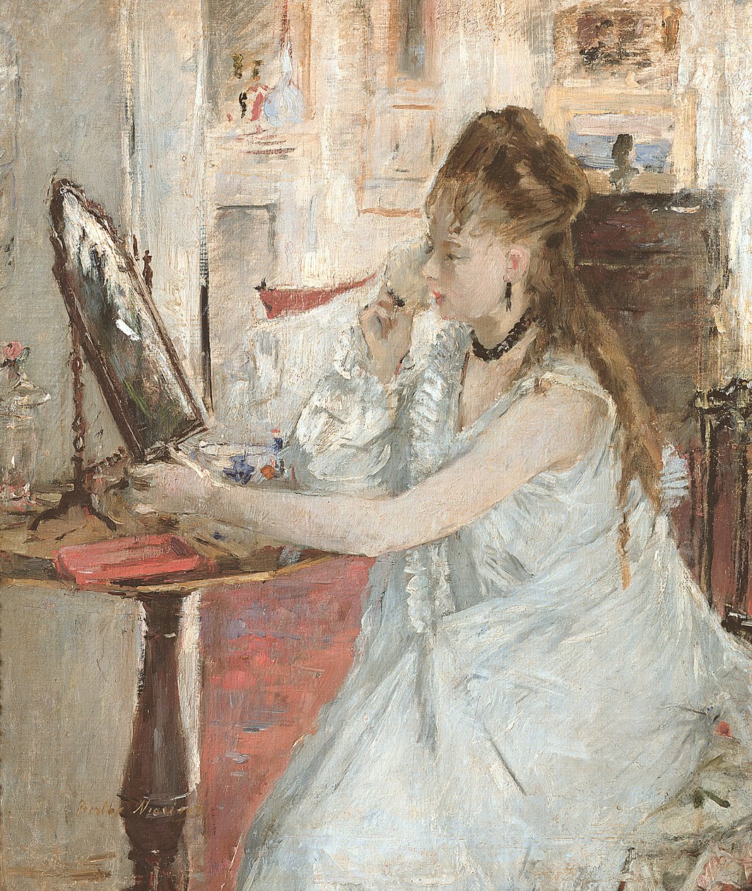 Ung kvinde pulveriserer sit ansigt af Berthe Morisot