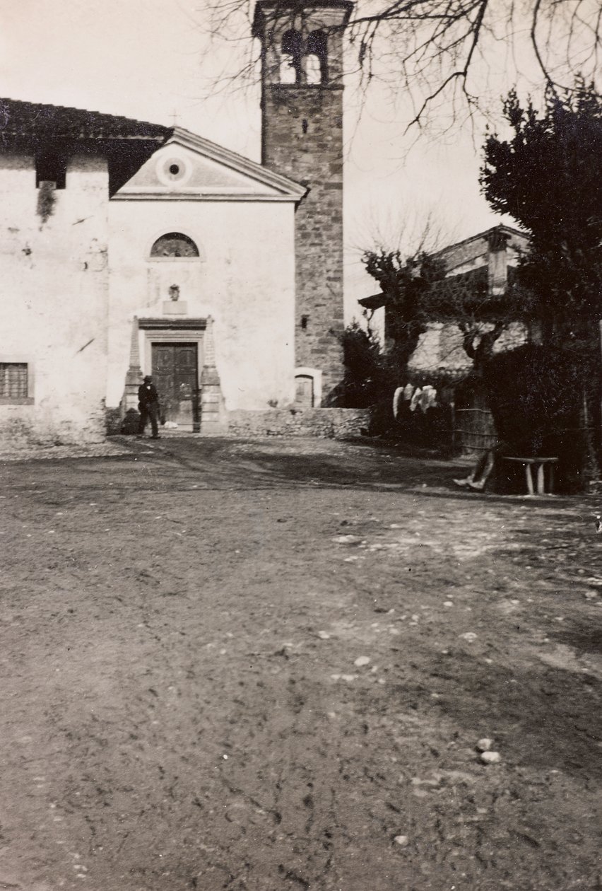 Album af første verdenskrig i Friuli-Venezia Giulia: kirken Soleschiano Manzano, 01-03/1916 (s/h-foto) af Bietti Bietti