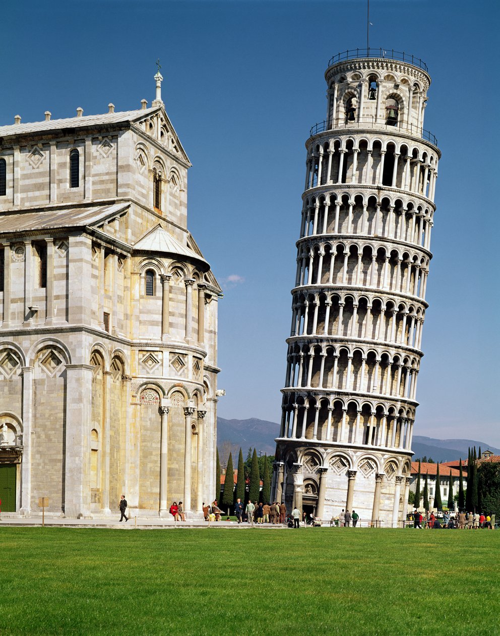 Udsigt over det skæve tårn af Bonannus of Pisa