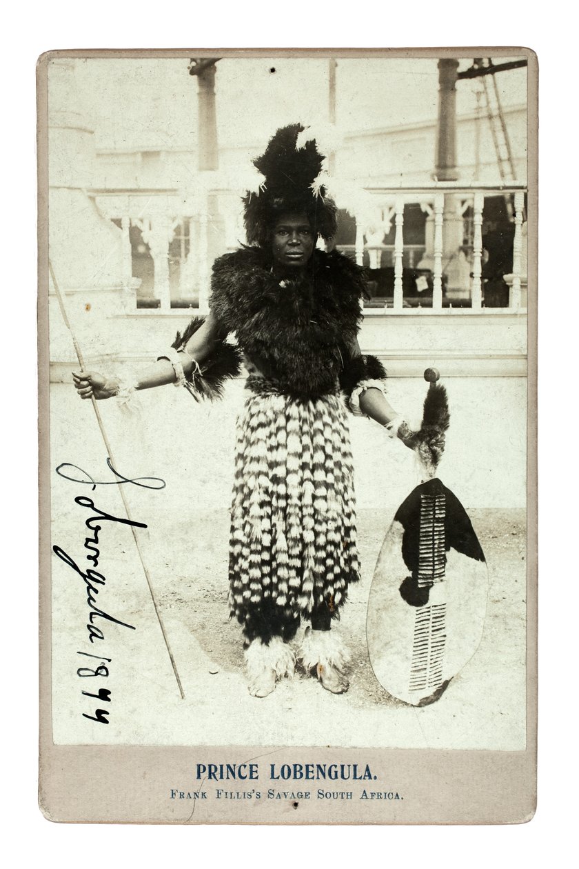 Prince Lobengula, England, 1899 (gelatine sølvtryk) af British Photographer