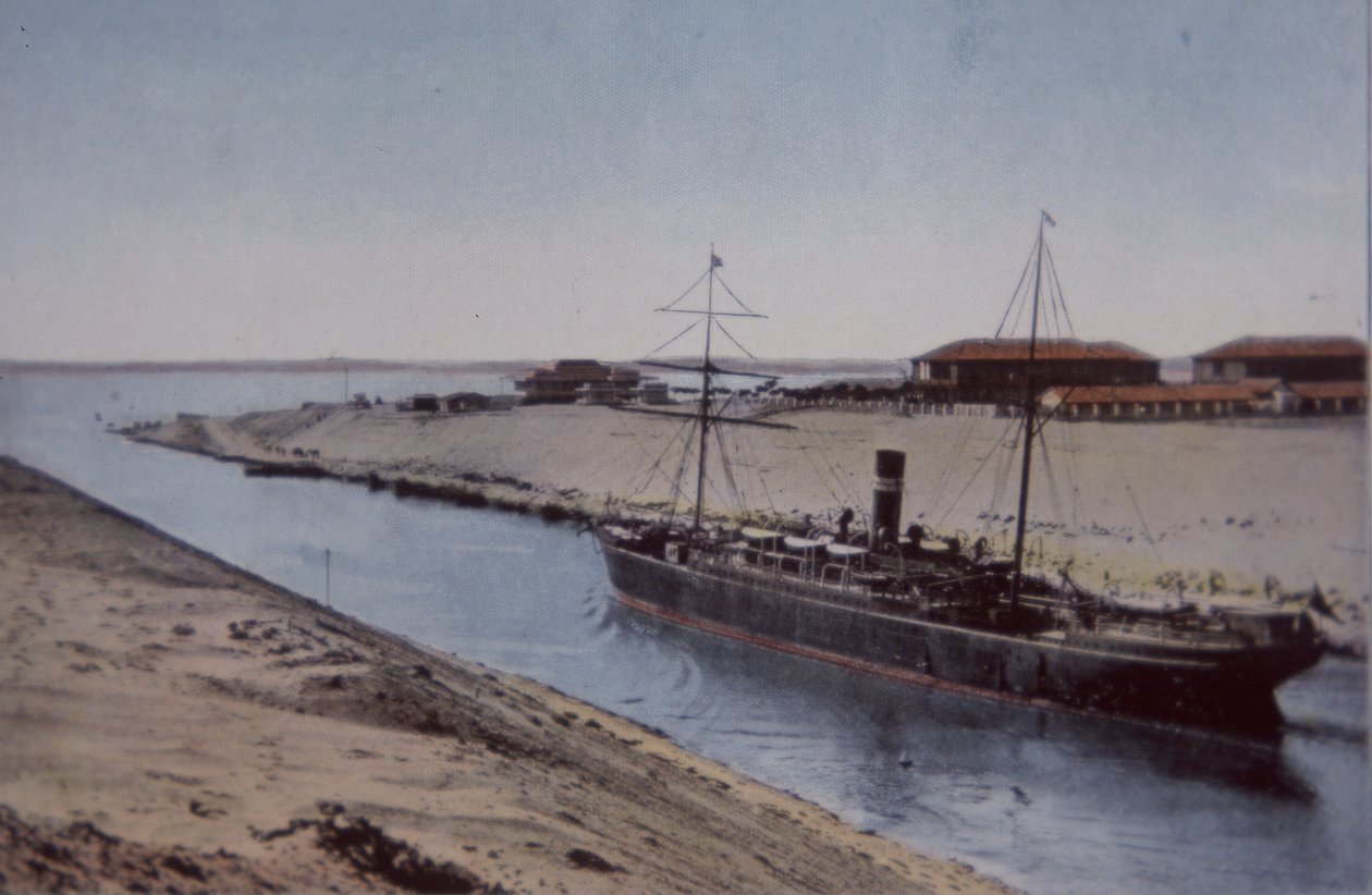 Skib, der passerer gennem Suez-kanalen, slutningen af det 19. århundrede (farve litho) af British School
