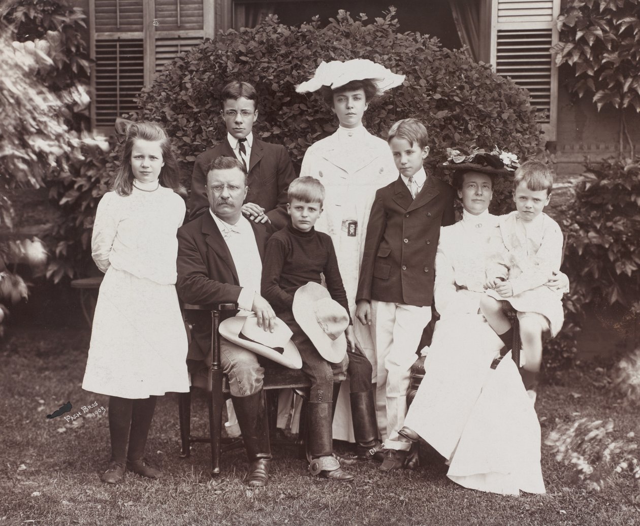 Præsident Theodore Roosevelt, hans kone Edith og familie af Brothers Pach