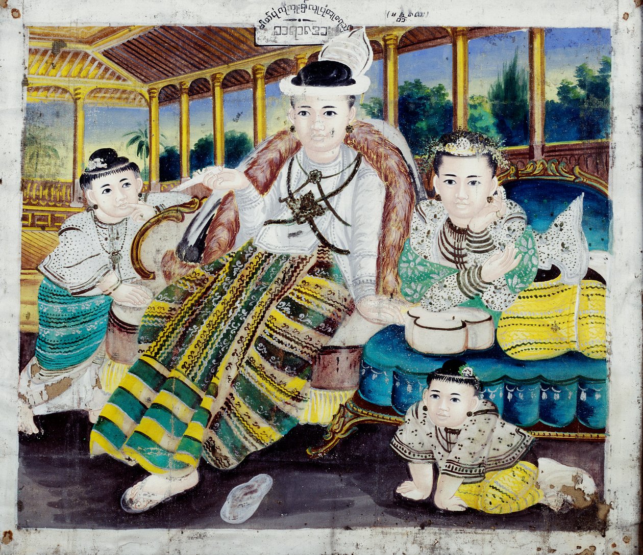 Familieportræt (gouache på tekstil) af Burmese School