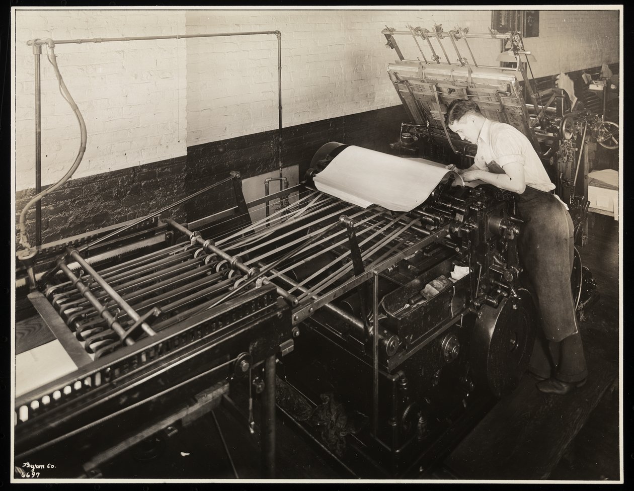 En trykpresse i Unz und Co., 24 Beaver Street, New York, 1932 (sølv gelatinetryk) af Byron Company