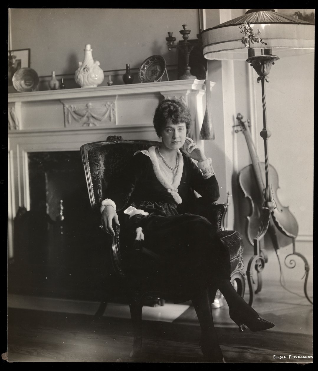 Elsie Ferguson, 1917 (sølv gelatinetryk) af Byron Company