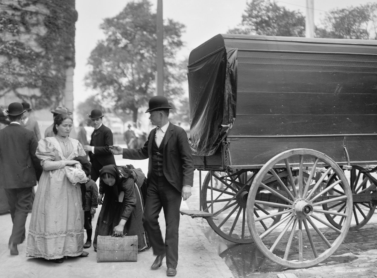 Immigranter i Battery Park, New York, N.Y., ca. 1900 af Byron Company