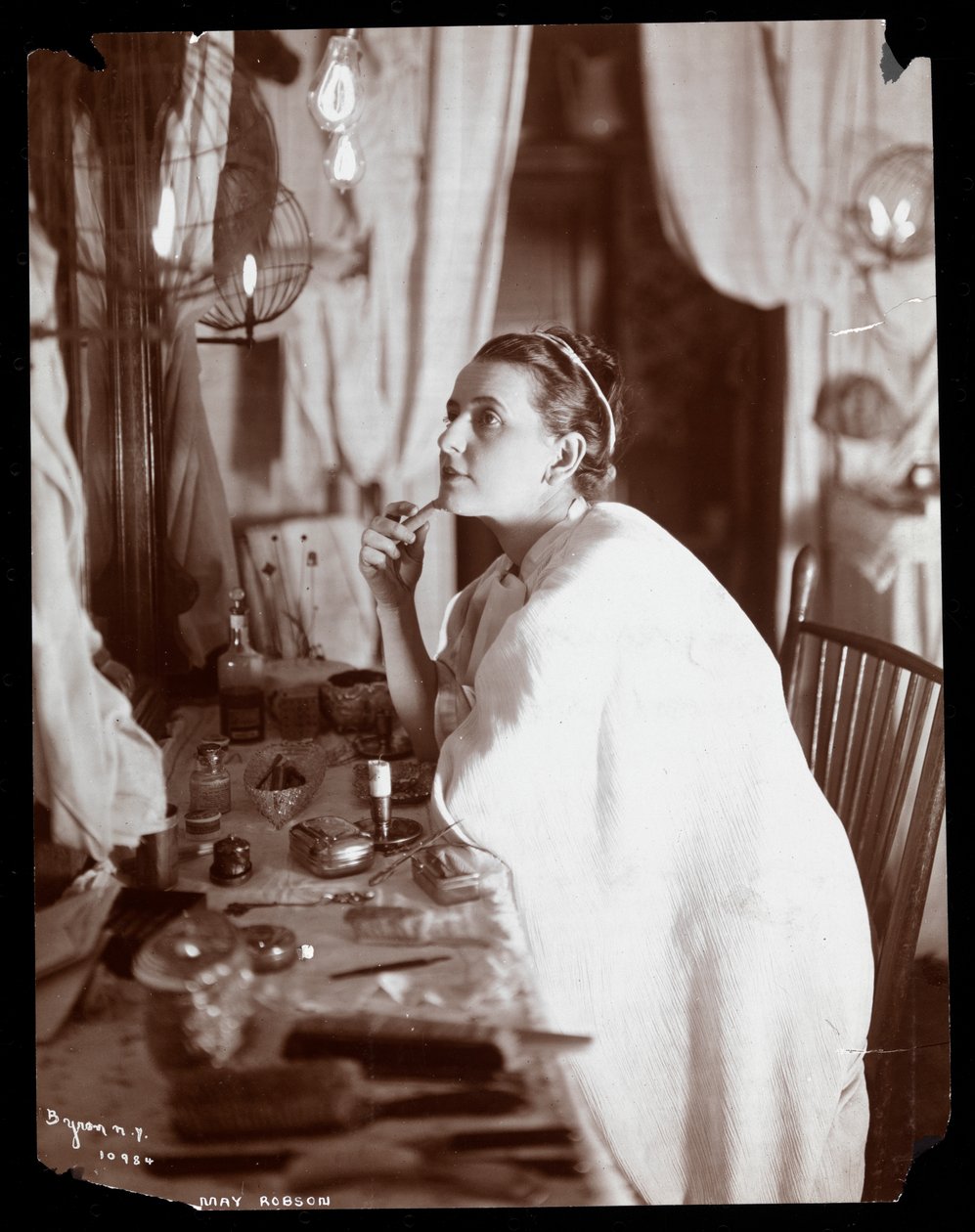May Robson, 1901 (sølv gelatinetryk) af Byron Company