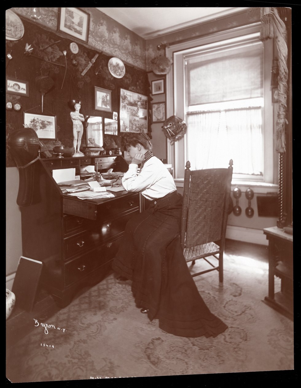 Miss Margaret Mayo, 1903 (sølvgelatineprint) af Byron Company