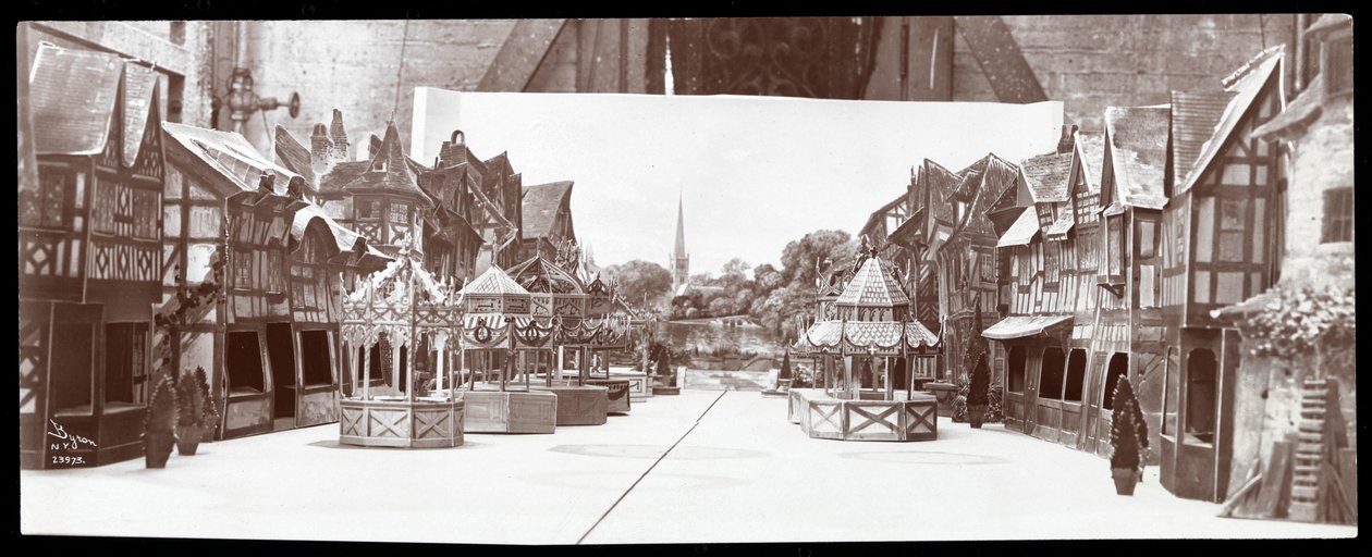Model af sættet af et uidentificeret skuespil designet af Ernest Gros, 1906 (sølv gelatinetryk) af Byron Company